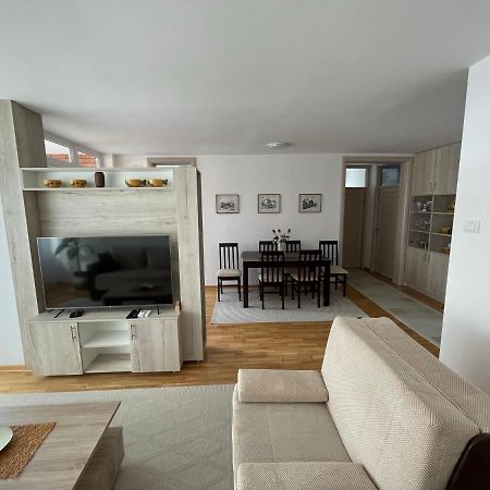 New Belgrade Apartment ภายนอก รูปภาพ